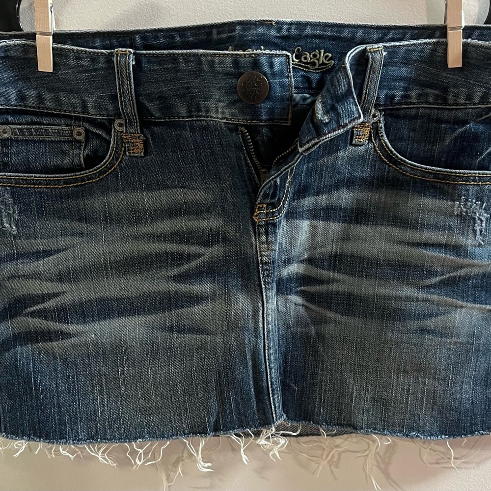 American Eagle Outfitters Blue Jeans with Vintage Fading